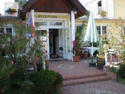 Гостевой дом Appart-hotel Burger Maissau