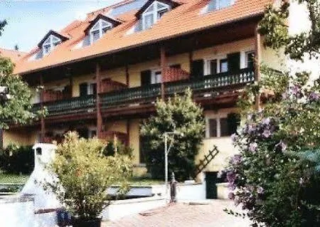 Appart-hotel Burger Гостевой дом Maissau